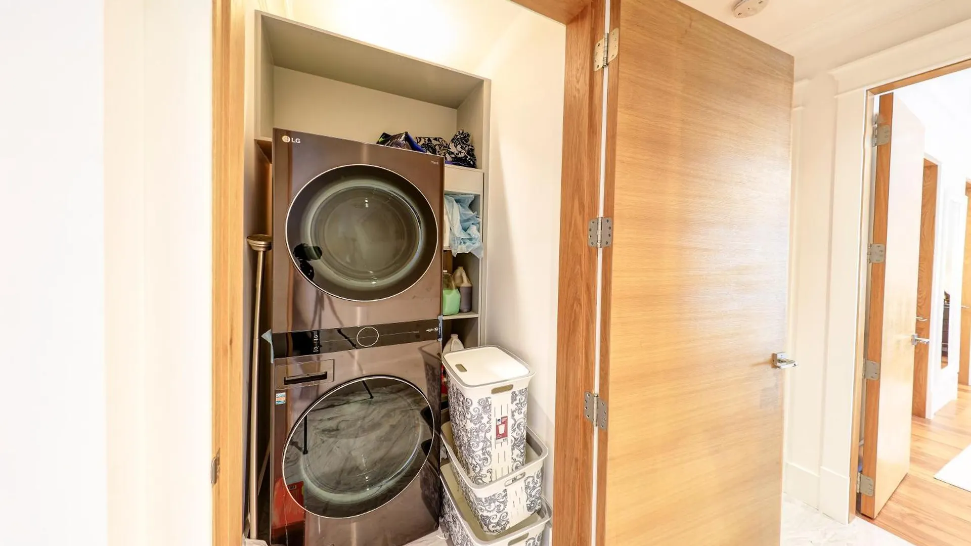 Bed & Breakfast Richmond Retreat, Private Rooms With Ensuite Bathrooms