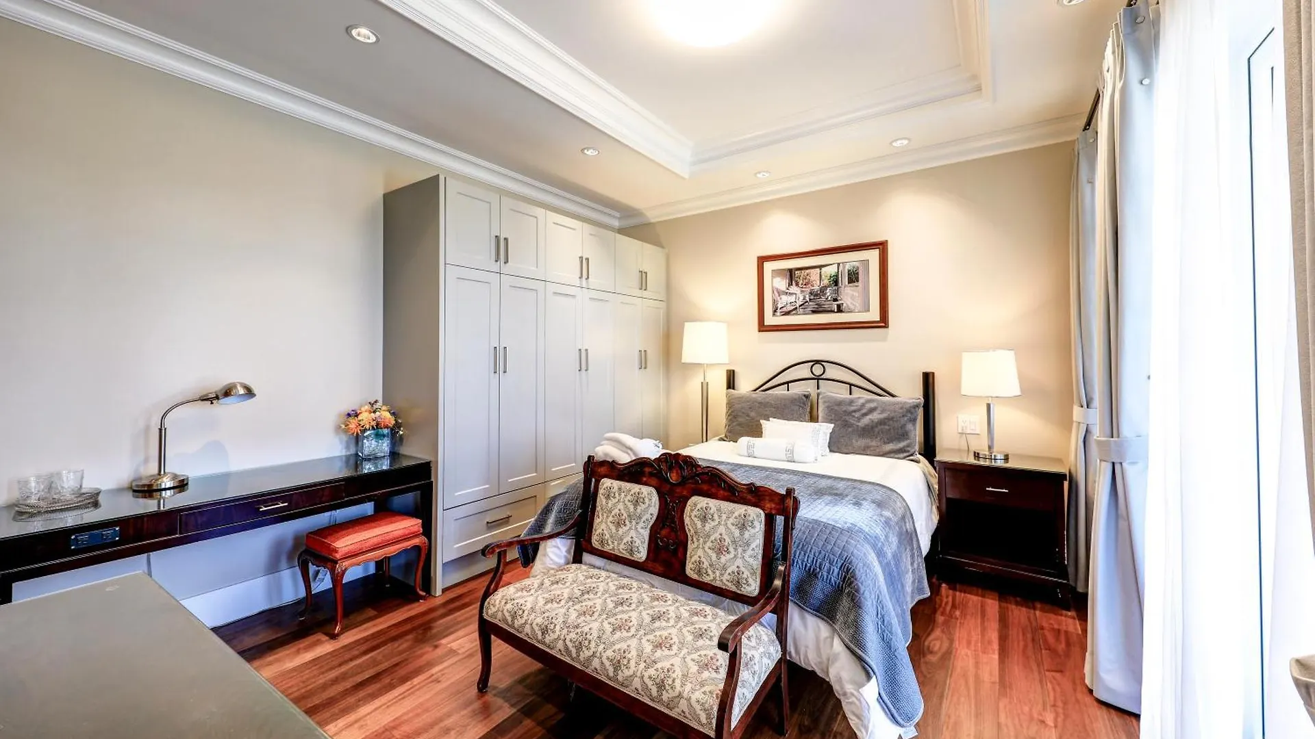 Richmond Retreat, Private Rooms With Ensuite Bathrooms 0*,  Canada