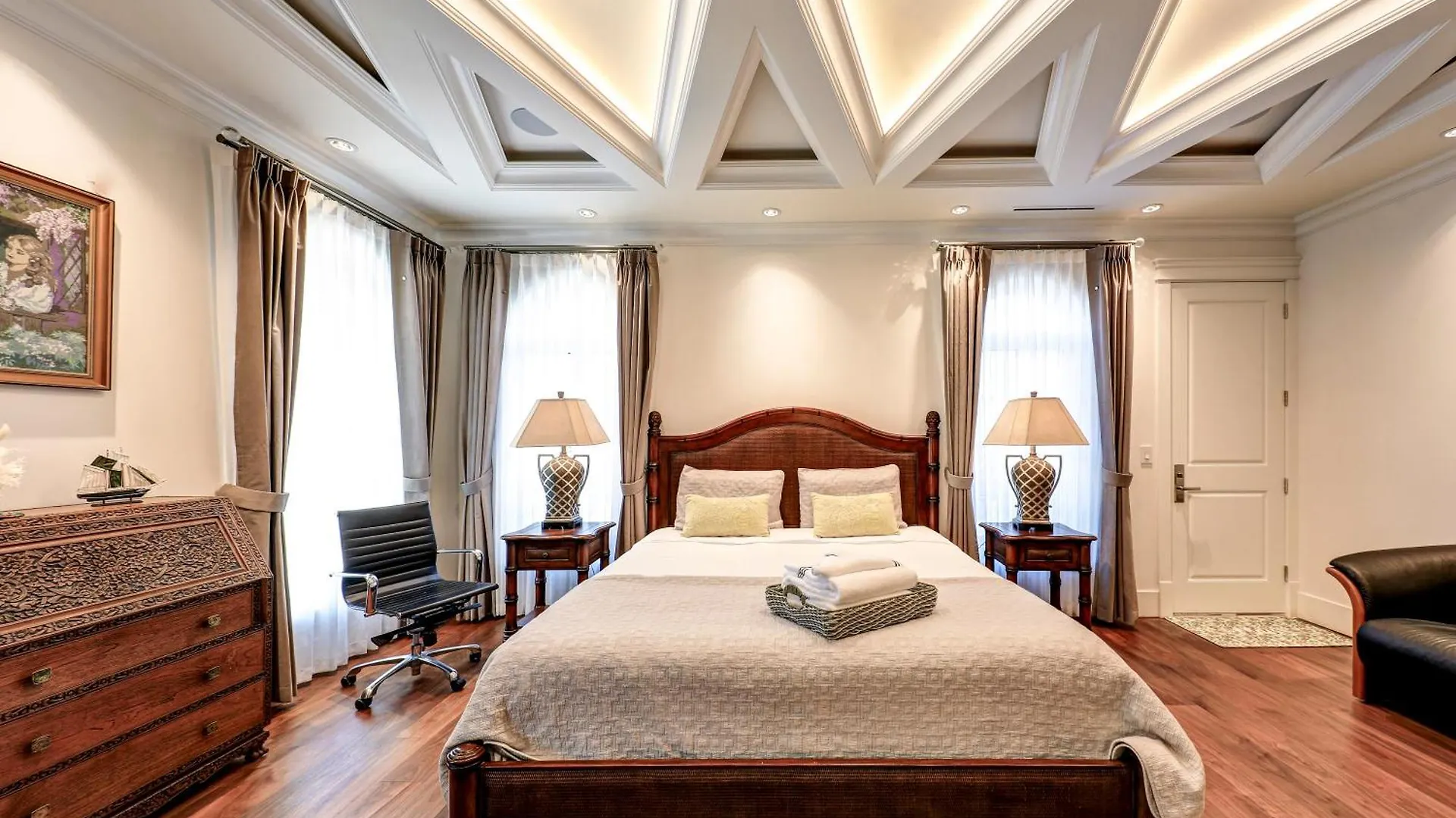 Richmond Retreat, Private Rooms With Ensuite Bathrooms contacts